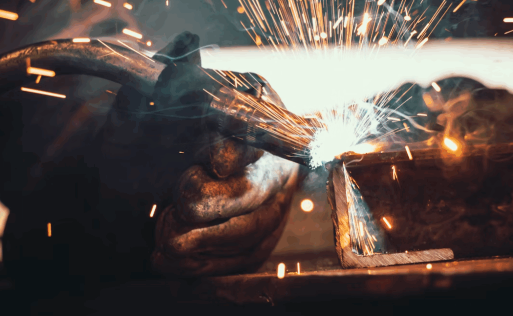 صورة قسم من نحن - شركة امباك